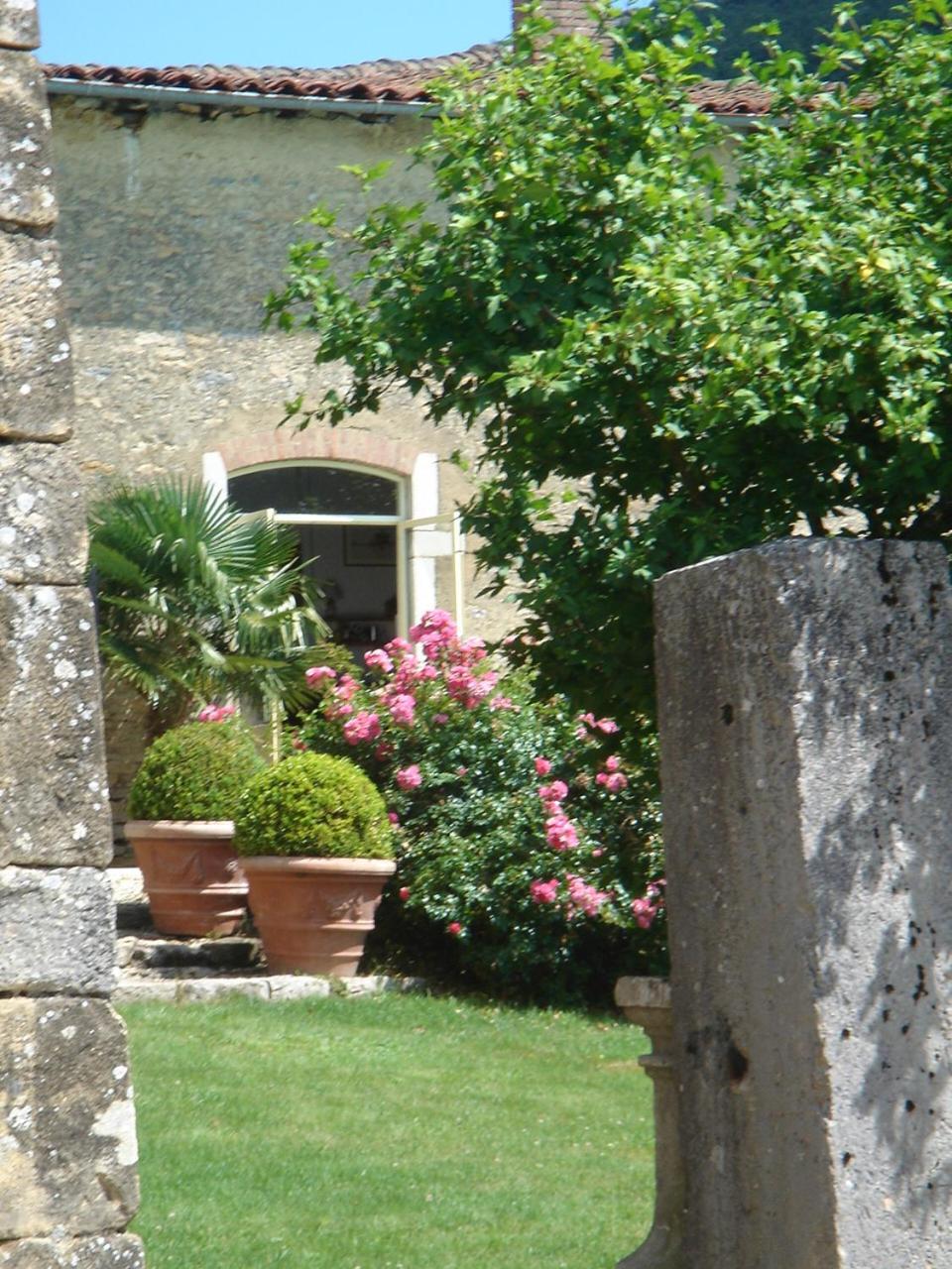Clos De Mont July, Architecture Xviiie Au Coeur De La Nature Ceyzeriat Exterior foto